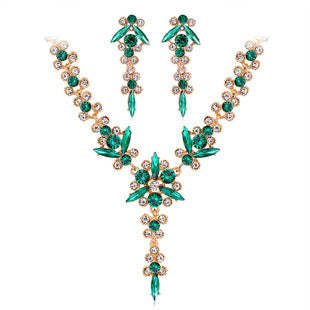Elegant Alloy Diamond Crystal Necklace Two-piece Earrings Set