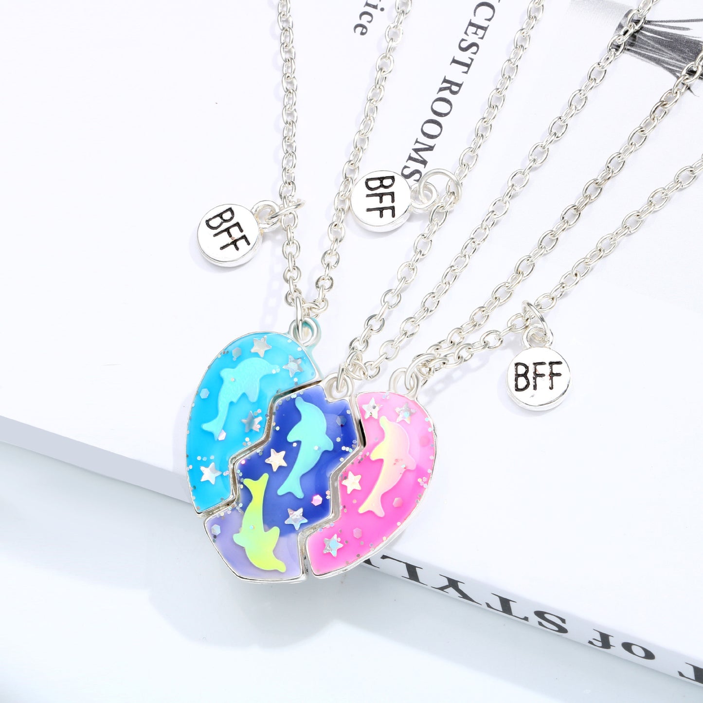 Children's Dolphin Dripping Oil Magnet Stitching Love Necklace 3 Sets
